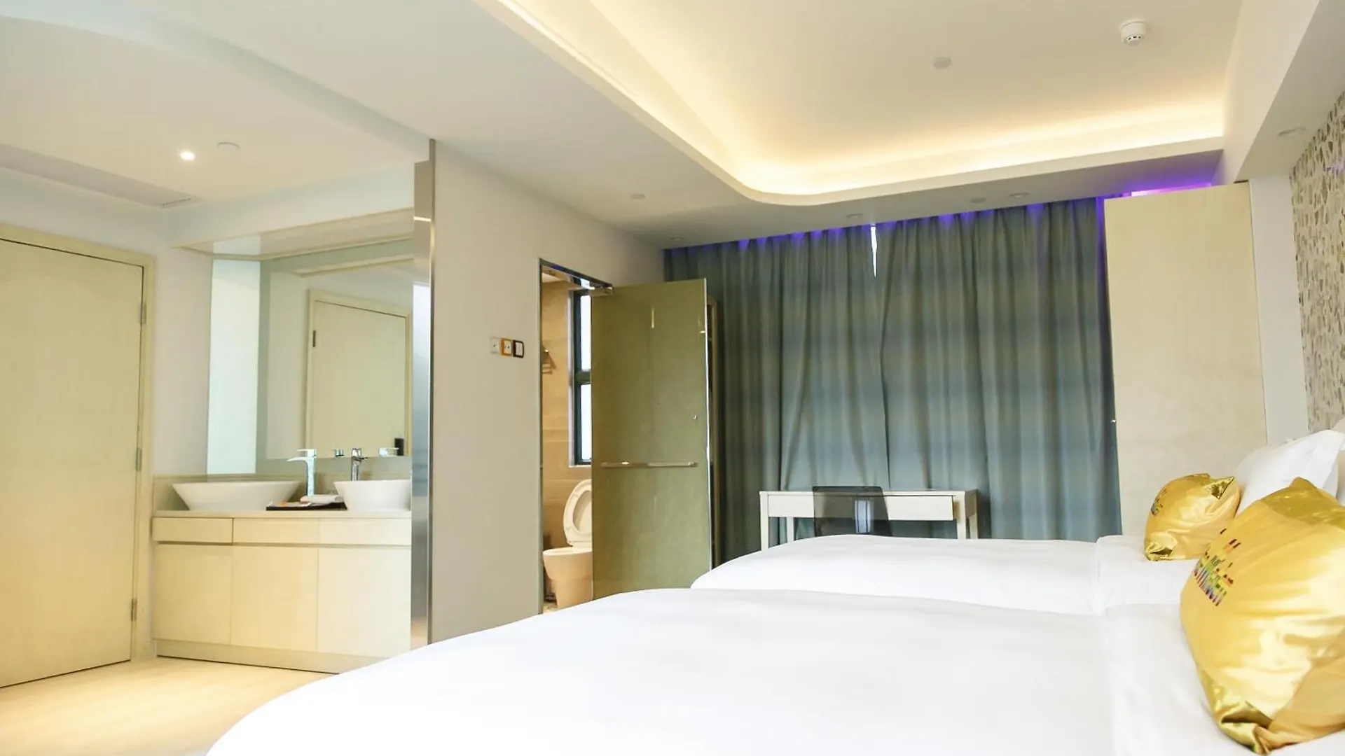 Harbour Bay Hotel Hong Kong