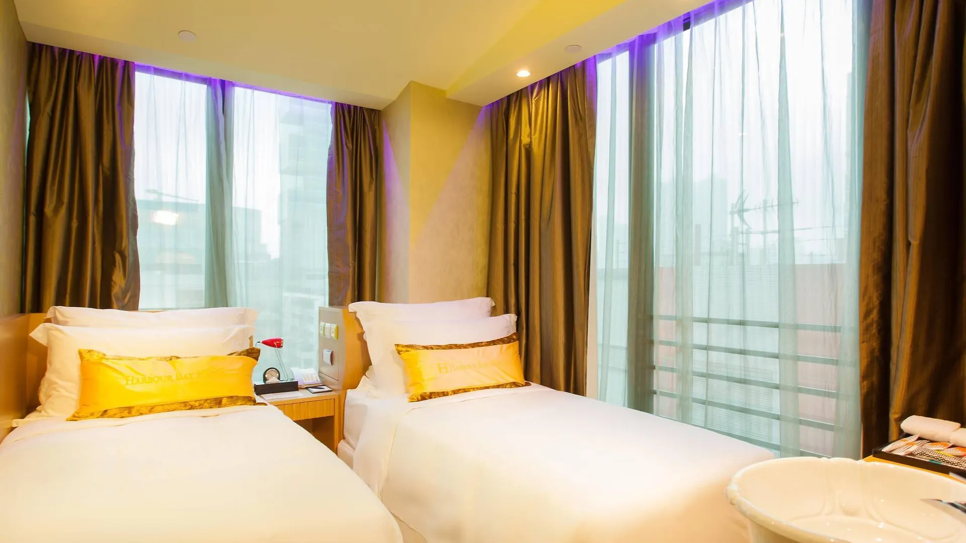 Harbour Bay Hotel Hong Kong 3*,