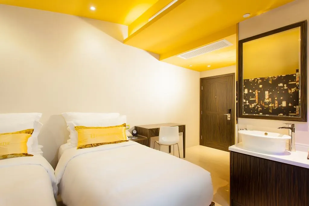 ***  Harbour Bay Hotel Hong Kong China