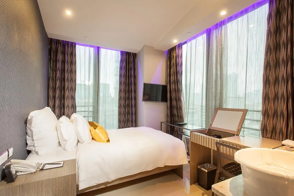 ***  Harbour Bay Hotel Гонконг Китай
